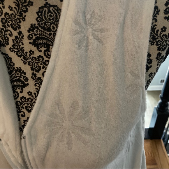 Daisy pattern Zip up cover up - Picture 3 of 6